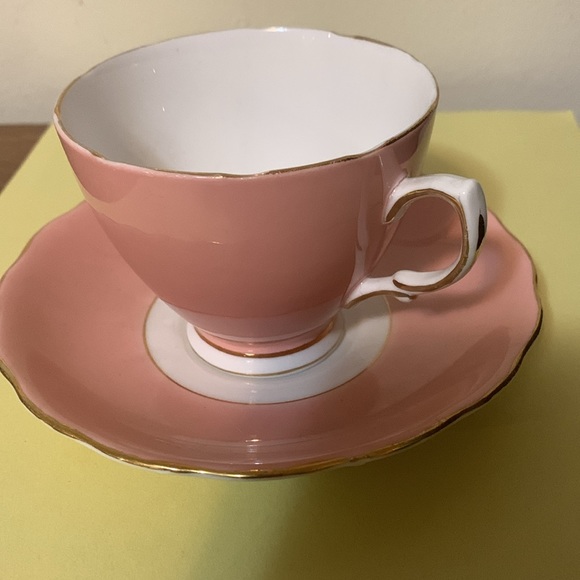 Vintage Colclough bone china cup and saucer collectible*13 - Picture 2 of 6